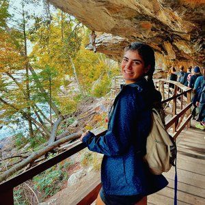 Meet your Posher, Evyenia